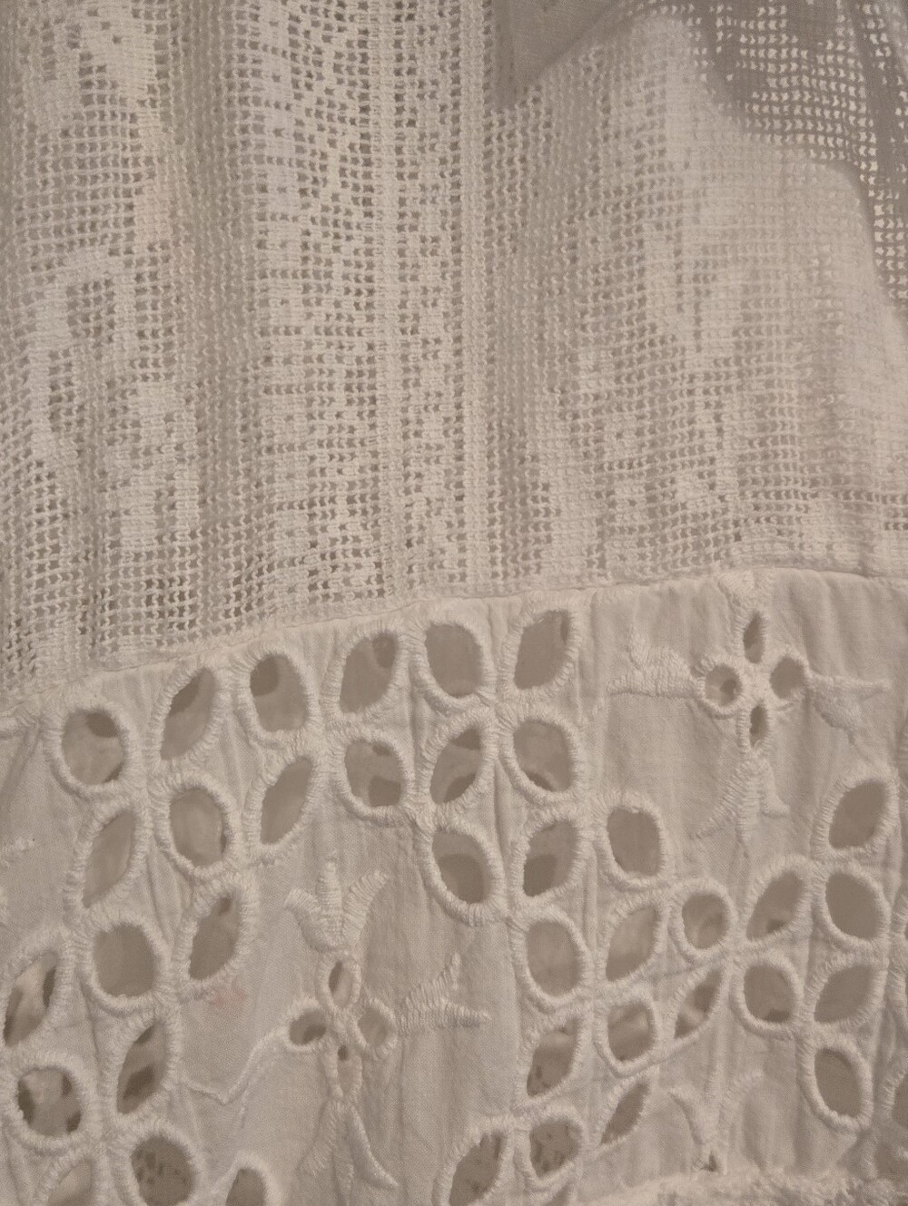Anthropoligie Pilcro Cutwork Bubble Sleeve Top Size XL - Picture 6 of 12